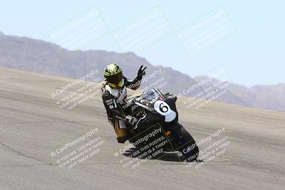 media/Apr-10-2022-SoCal Trackdays (Sun) [[f104b12566]]/Bowl (11am)/